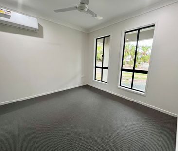 BRAND NEW EXECUTIVE HOME - Photo 3