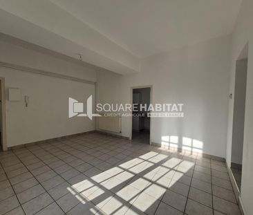 Location Appartement 4 pièces 94m² ST OMER 62500 - Photo 4