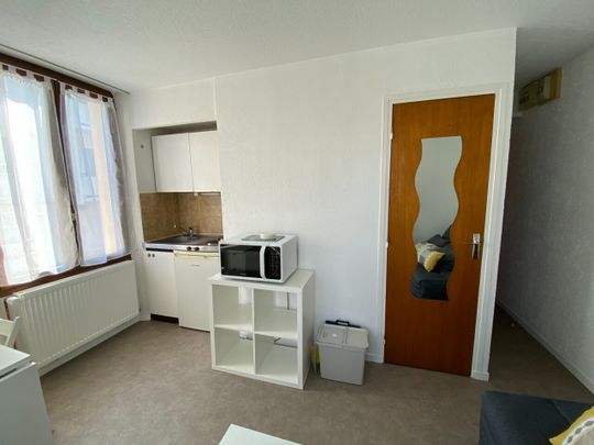 Location Appartement 1 pièce 14m² JACOB BELLECOMBETTE 73000 - Photo 1