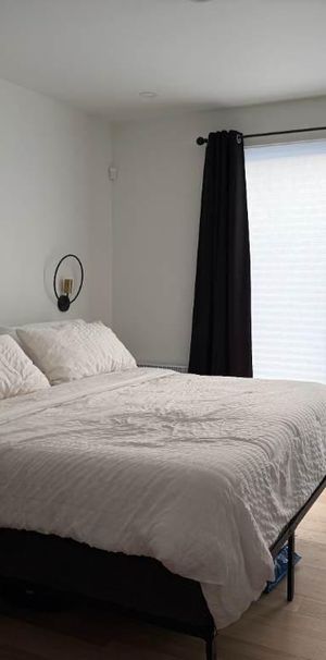 Grand 3 chambres, 2 salles de bain Métro Crémazie - Photo 1