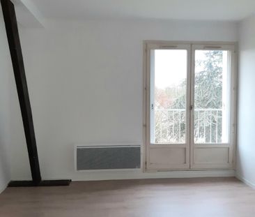 Appartement T2 à COUCY LE CHATEAU AUFFRIQUE - Photo 3