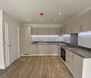 Heather Court, Emerald Avenue, GU51 - Photo 5