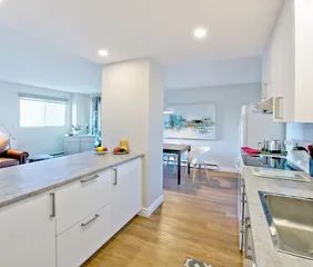 1 room apartment of 76m² in Sherbrooke - Photo 1