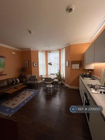 1 bedroom flat to rent - Photo 3