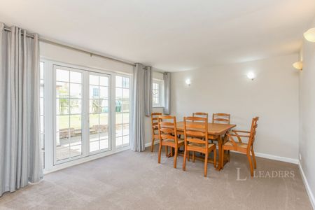 4 bedroom semi detached to rent Church Road, Kilndown, Cranbrook, Kent, TN17 - Photo 2