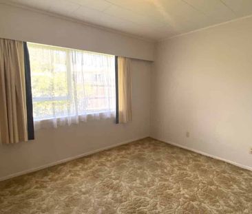 Tidy Two Bedroom Brick Unit - Photo 5