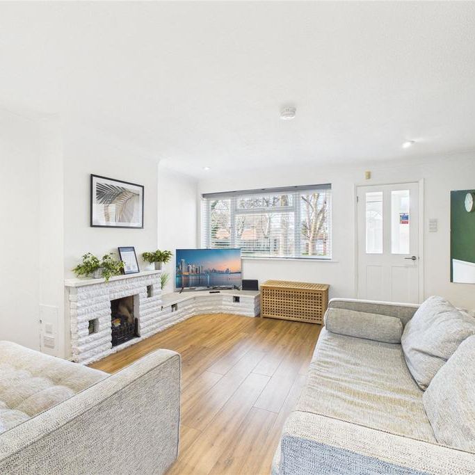 3 bedroom terraced house to rent - Photo 1