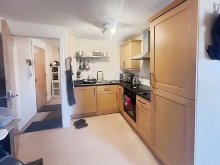 2 bedroom flat to rent Bramford Road, IP1 - Photo 4