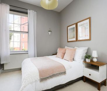 3 bedroom flat to rent - Photo 5