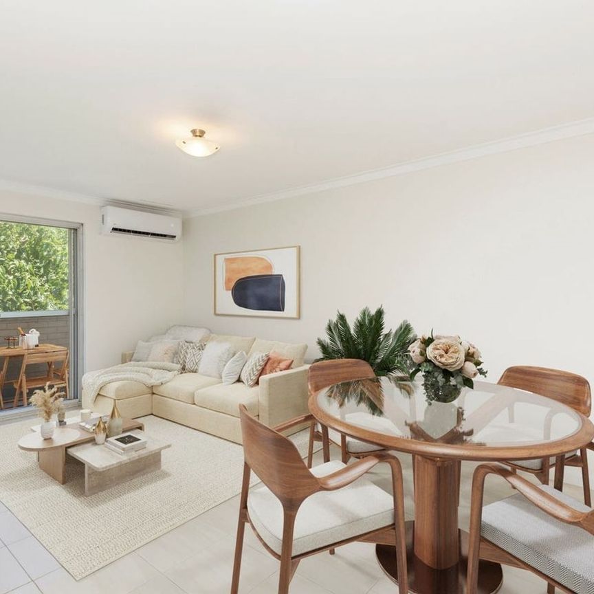 Immaculately Maintained 2-Bedroom Unit! HOME OPEN SATURDAY 22 AUGUST AT 10.15AM SHARP! - Photo 1