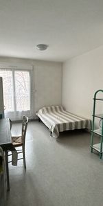 STUDIO MEUBLE – CHU CEZEAU - Photo 4