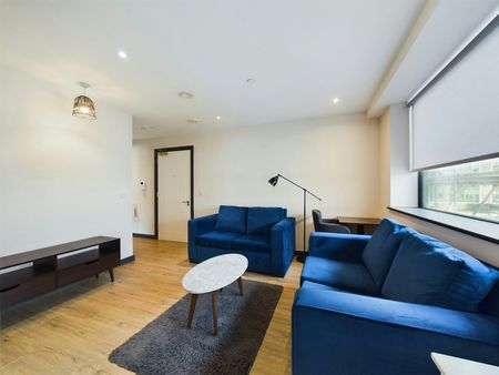 Flat to rent on - Photo 4