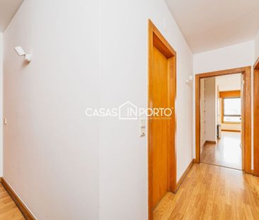 4 bedroom luxury Flat for rent in Porto, Distrito do Porto - Photo 1