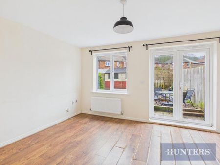 3 bedroom semi-detached house to rent - Photo 2