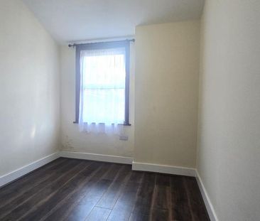 5 bedroom flat to rent - Photo 6