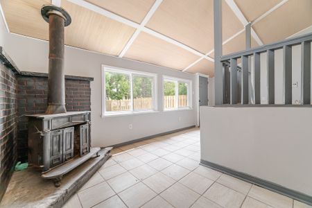 For Lease - 128 Cross Avenue, Oakville, Ontario - Photo 4