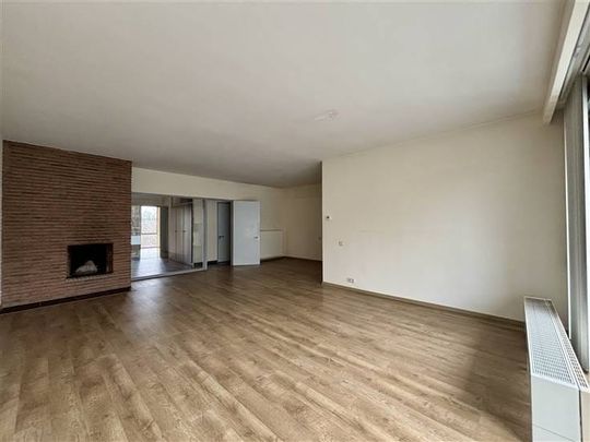 Appartement te huur - Photo 1