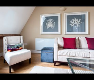 2 Bed Flat, London, NW1 - Photo 1