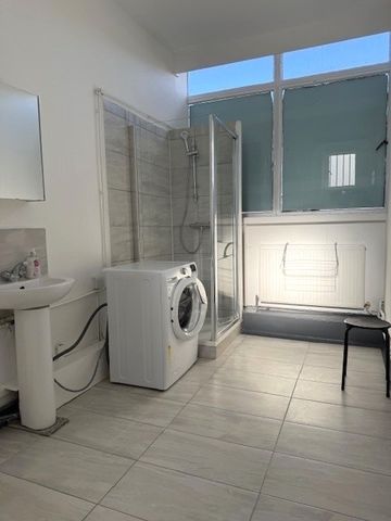 2 Bed Flat, Sterling Way, N18 - Photo 5