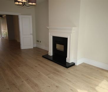 7 Fey Yerra Wood, Leopardstown Road, Foxrock, Dublin 18 - Photo 1