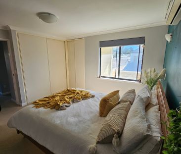 Scarborough - Photo 4