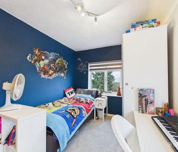 3 bedroom end of terrace house to rent - Photo 5