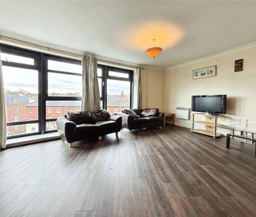 2 bedroom flat to rent - Photo 6
