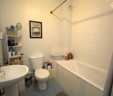1 bedroom detached house to rent - Photo 3