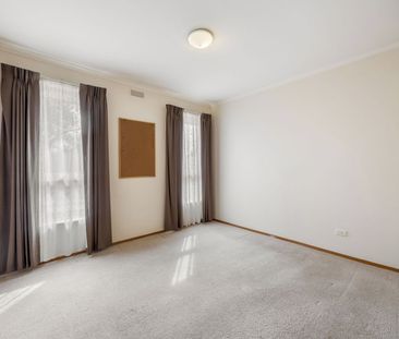 TWO BEDROOM UNIT LOCATED IN WENDOUREE - Photo 2