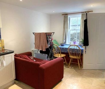 Grays Yard, Penryn, TR10 - Photo 1