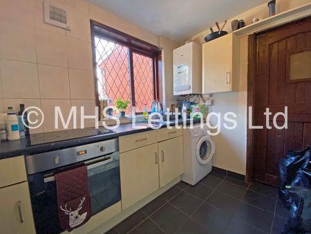 42 Richmond Avenue, Leeds, LS6 1DB - Photo 2