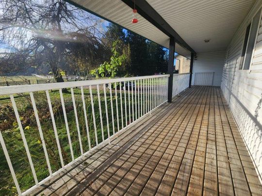 Beautiful four bedroom farmhouse on acreage in Salmon River, Langley - Photo 1