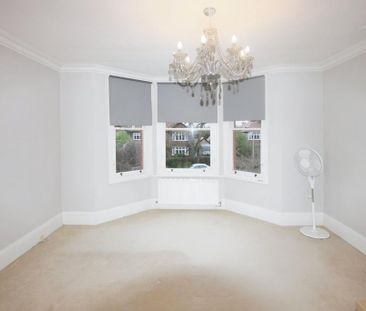 6 bedroom semi-detached house to rent - Photo 1