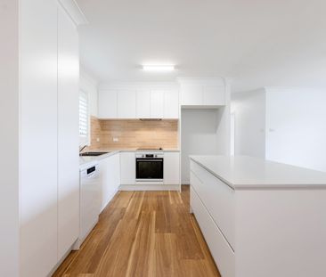 Welcome to your new home within walking distance to town! - Photo 1
