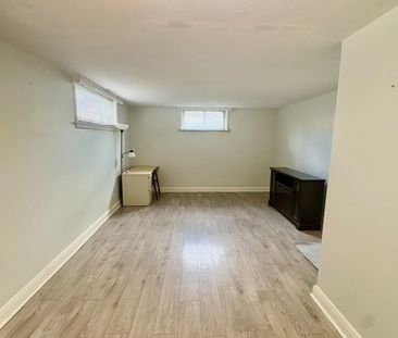 For Lease - 62 Richardson Avenue, Toronto, Ontario - Photo 5