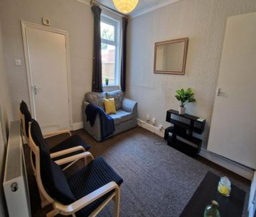 2 bedroom terraced house to rent - Photo 3