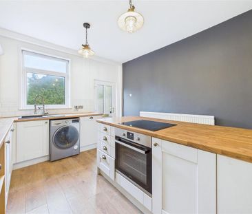 2 bedroom end of terrace house to rent - Photo 6