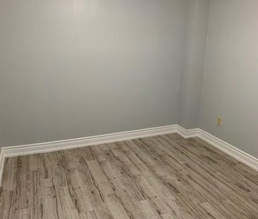 For Lease - 5486 Antrex Crescent, Mississauga, Ontario - Photo 4