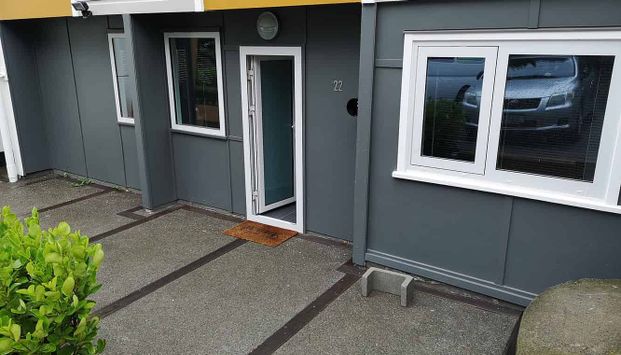 Centrally located 2BR Flat in Johnsonville - Photo 1