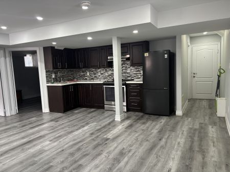 For Lease - 43 Averill Road Unit# 2, Brampton, Ontario - Photo 3