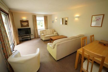 3 bedroom bungalow to rent - Photo 2