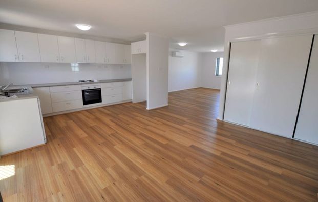 DREAMY ON DULVERTON - Fully Renovated 3x2 - Photo 1