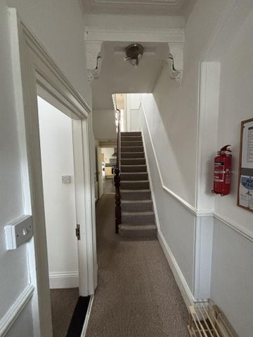 4 bedroom terraced house to rent - Photo 3