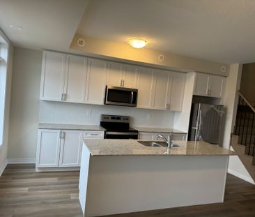 For Lease - 1577 Rose Way Unit# 416, Milton, Ontario - Photo 4