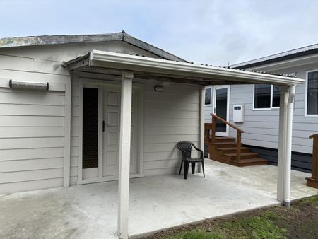 Modern Living at its best - Photo 4