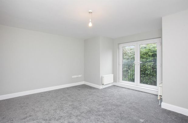 Apt 16 Grafton Court, 85 Kings Road, - Photo 1