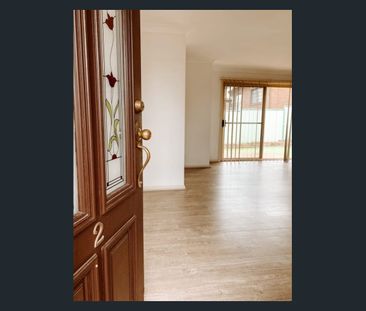 Stylish Villa in a Boutique Block of Three - Photo 5