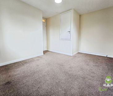 1 Bedroom - Photo 3