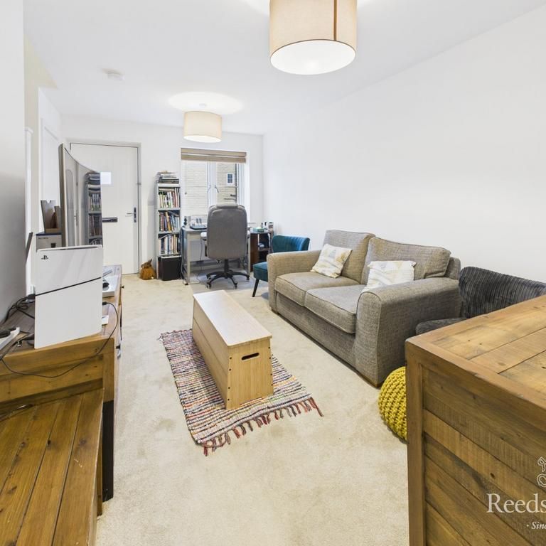 2 bedroom semi-detached house to rent - Photo 1