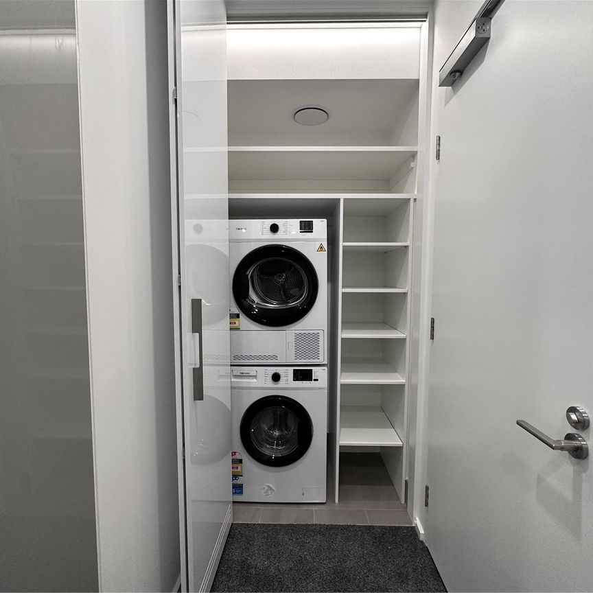 1806/408 Spencer Street - Photo 1